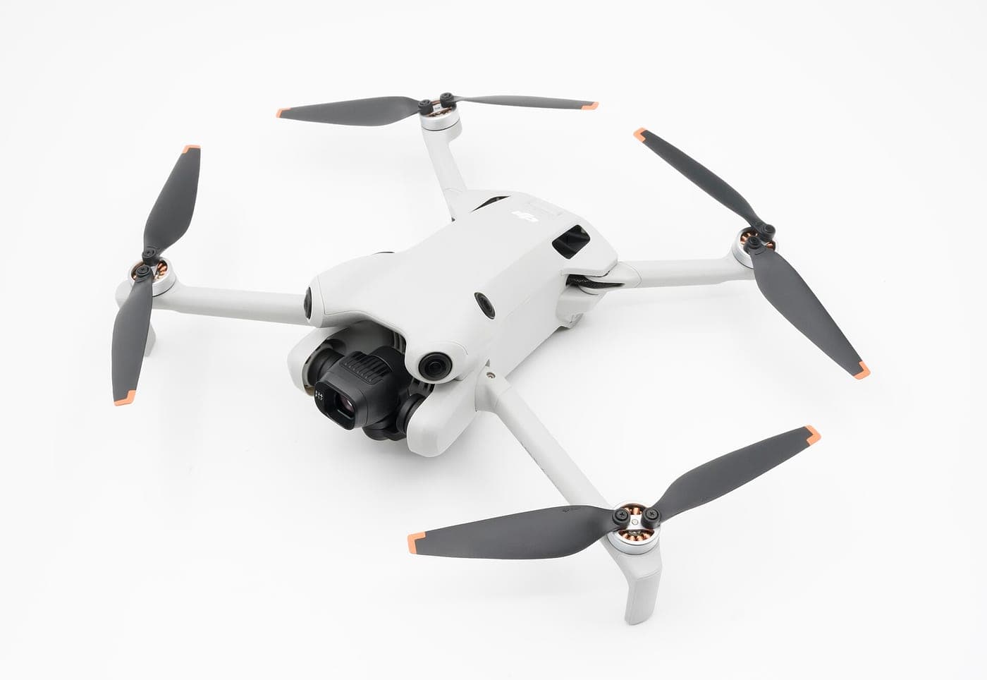 DJI Mini 4 Pro, kolları açık